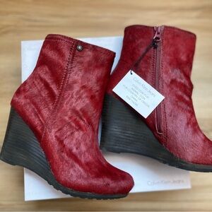 🔥🔥NIB Real Calf Hair by Calvin Klein Berry Odelle Hair Calf Wedged Ankle Boots